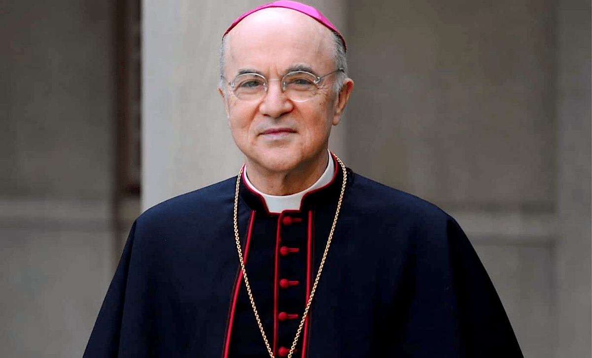 Aartsbisschop Carlo Maria Viganò